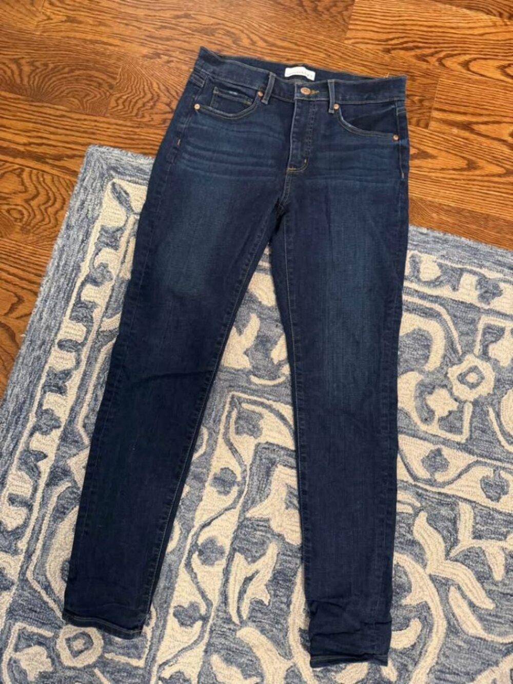 LOFT Women’s Skinny Jeans 28 / 6